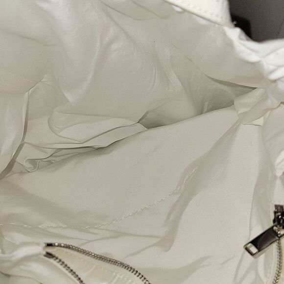 Low Classic Women's Natural Shirring String Shoulder Bag Excellent White - Picture 12 of 12